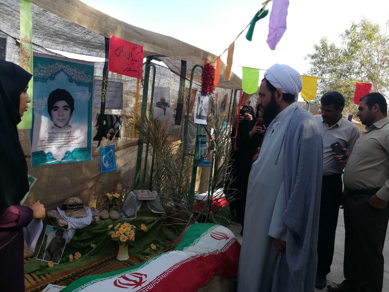 افتتاح نمایشگاه مدرسه انقلاب در ریگان