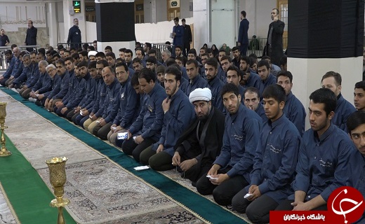 غبارروبی حرم بانوی کرامت (س)با حضور داوران فوتبال کشور+تصاویر
