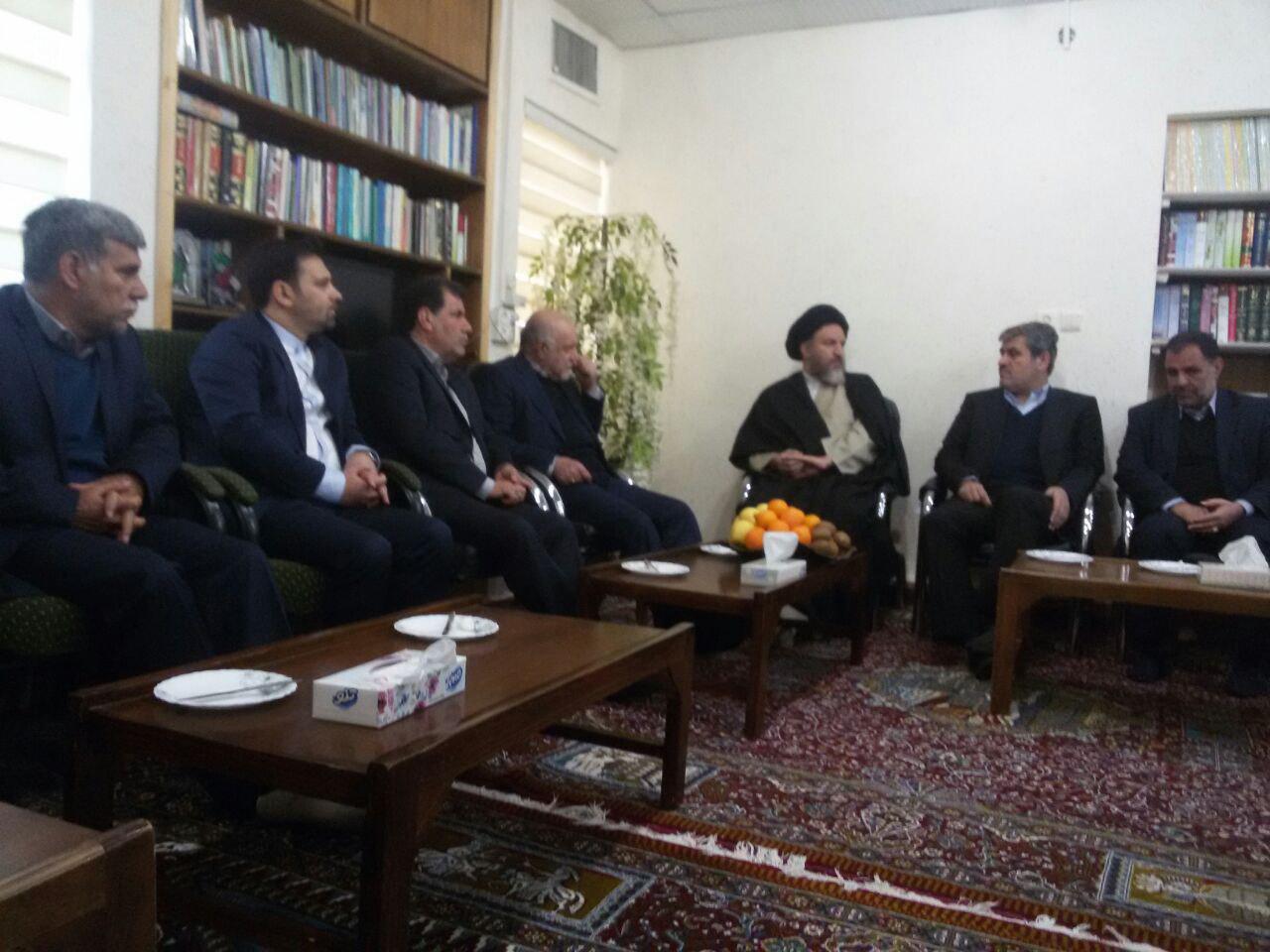 دیدار وزیر نفت با نماینده ولی فقیه در استان