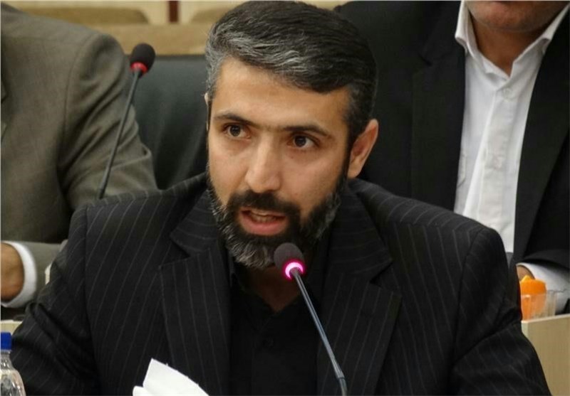 کشف و ضبط اقلام آرایشی بهداشتی قاچاق از یک انبار