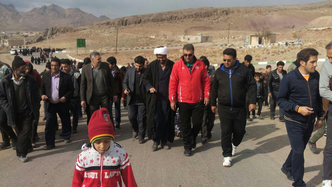 همایش پیاده روی خانوادگی در شهر جوزمِ شهربابک