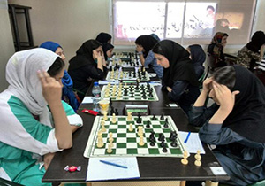 معرفی نفرات برتر مسابقات شطرنج بانوان تکاب
