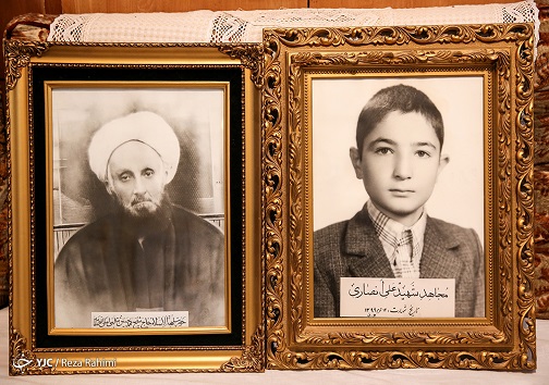 شهیدی که خواهر خردسالش راوی قصه اوست/ روایت شهید علی انصاری در جریان پیروزی انقلاب اسلامی شهیدی که خواهر خردسالش راوی قصه اوست/ روایت شهید علی انصاری در جریان پیروزی انقلاب اسلامی