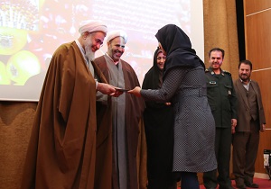 تجلیل از برگزیدگان مسابقات قرآن روستایی و عشایری قزوین