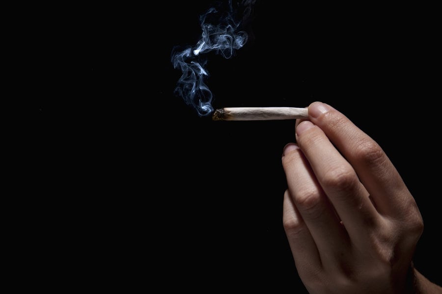 یک نخ سیگار با بدنتان چه می&zwnj;کند؟