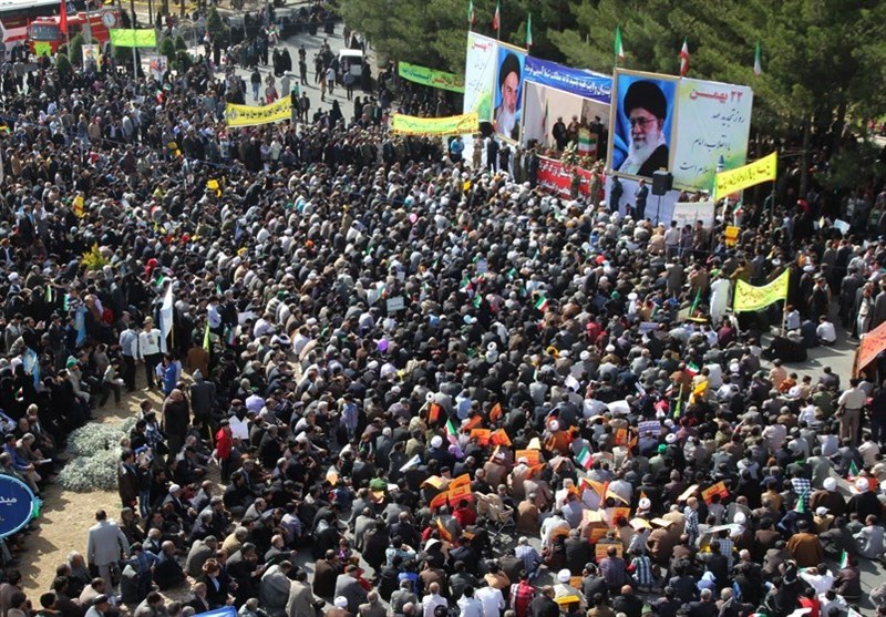 اهل سنت در راهپیمایی ۲۲ بهمن حضور پرشور و حماسی دارد