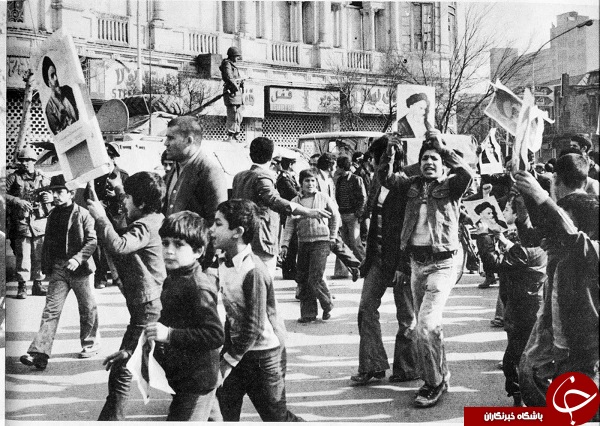 توهین علیه امام خمینی (ره) / خربزه&zwnj;ای که زیر پای رژیم پهلوی انداخته شد