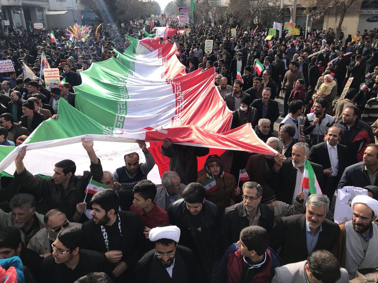 کرمانی ها آغاز کردند حماسه ای دیگر را در22بهمن + تصاویر