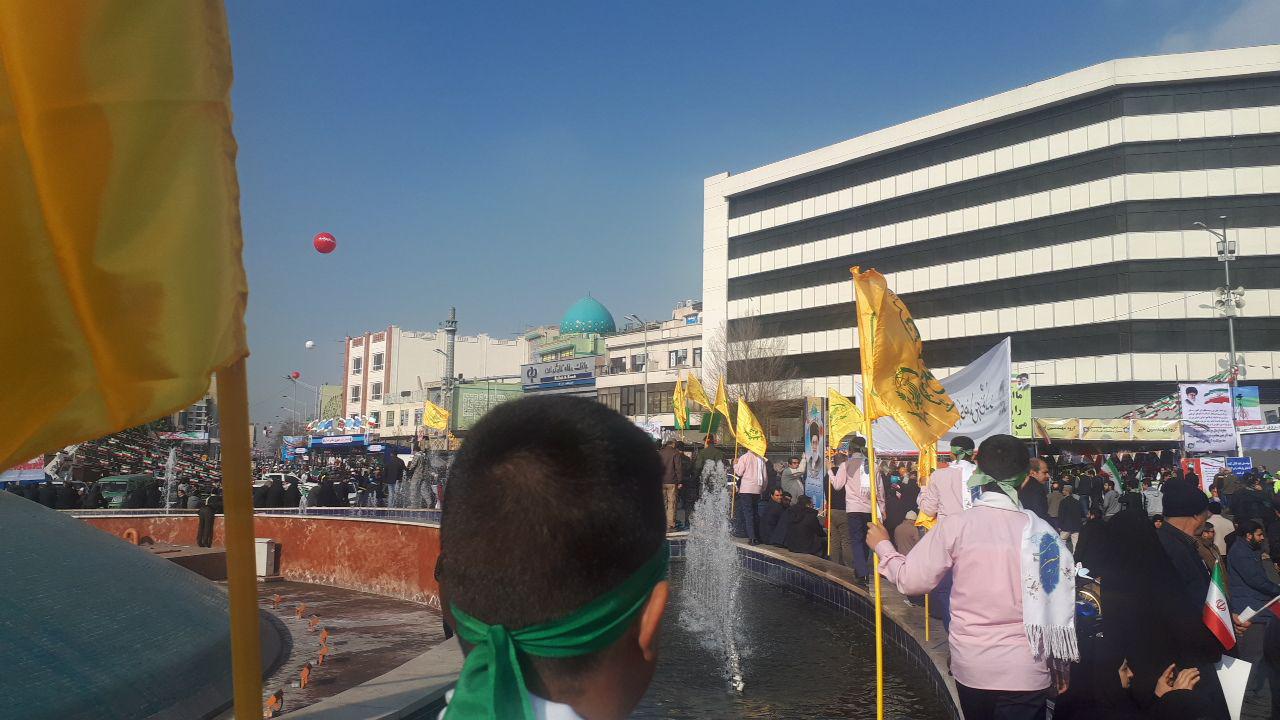 حضور دانش آموزان و دانشجویان در راهپیمایی 22 بهمن
