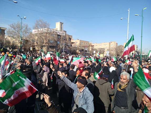 آغاز راهپیمایی 22 بهمن در همدان آغاز راهپیمایی 22 بهمن در همدان