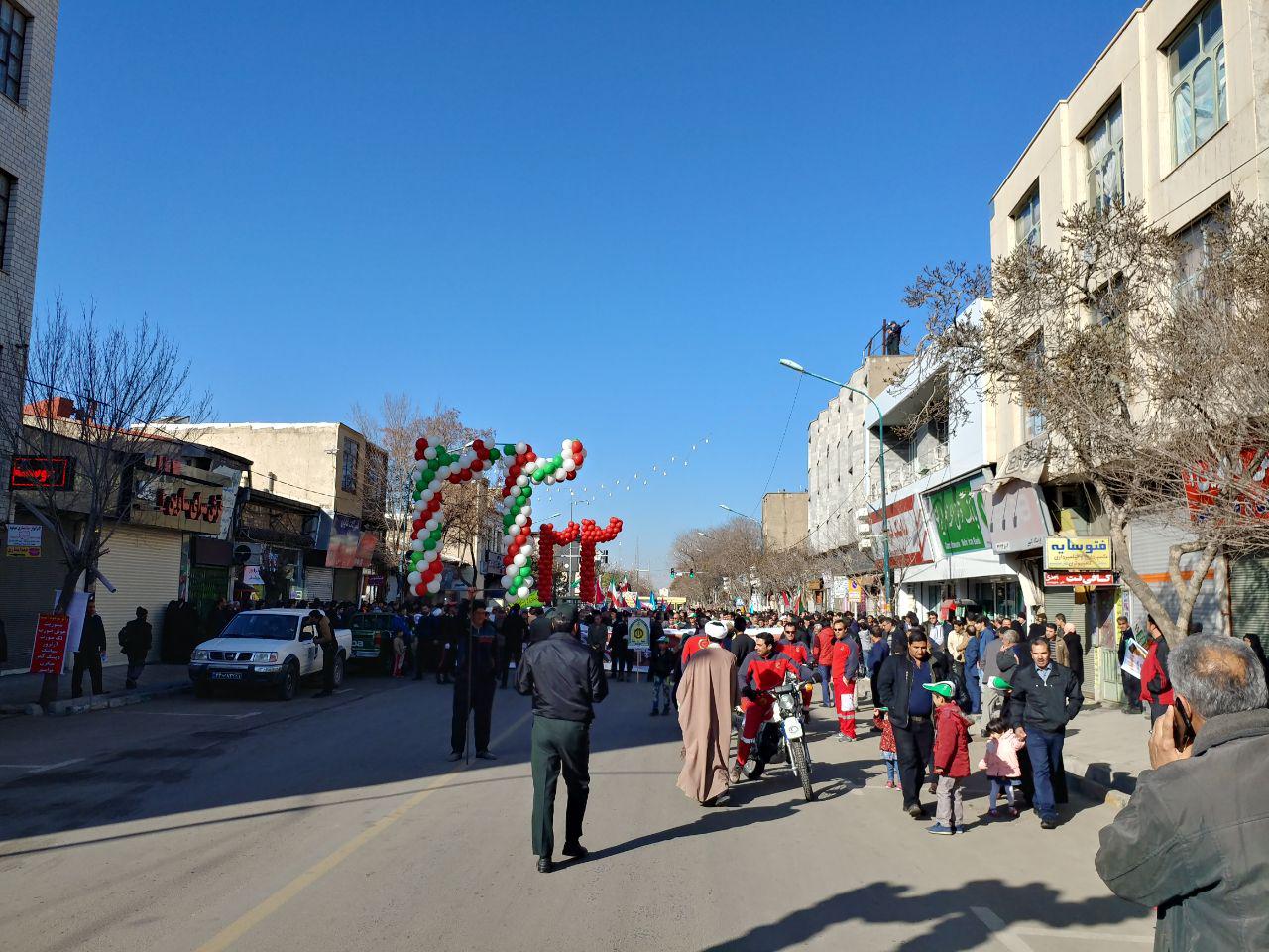 آغاز جشن انقلاب در زنجان