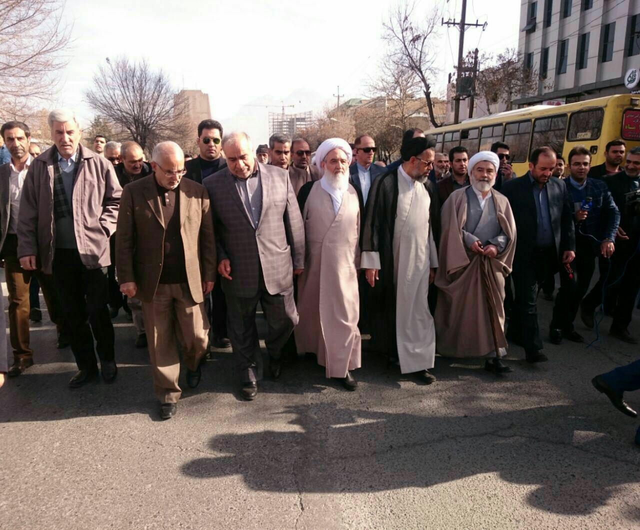 حضور وزیر اطلاعات در راهپیمایی یوم الله 22 بهمن ماه در کرمانشاه