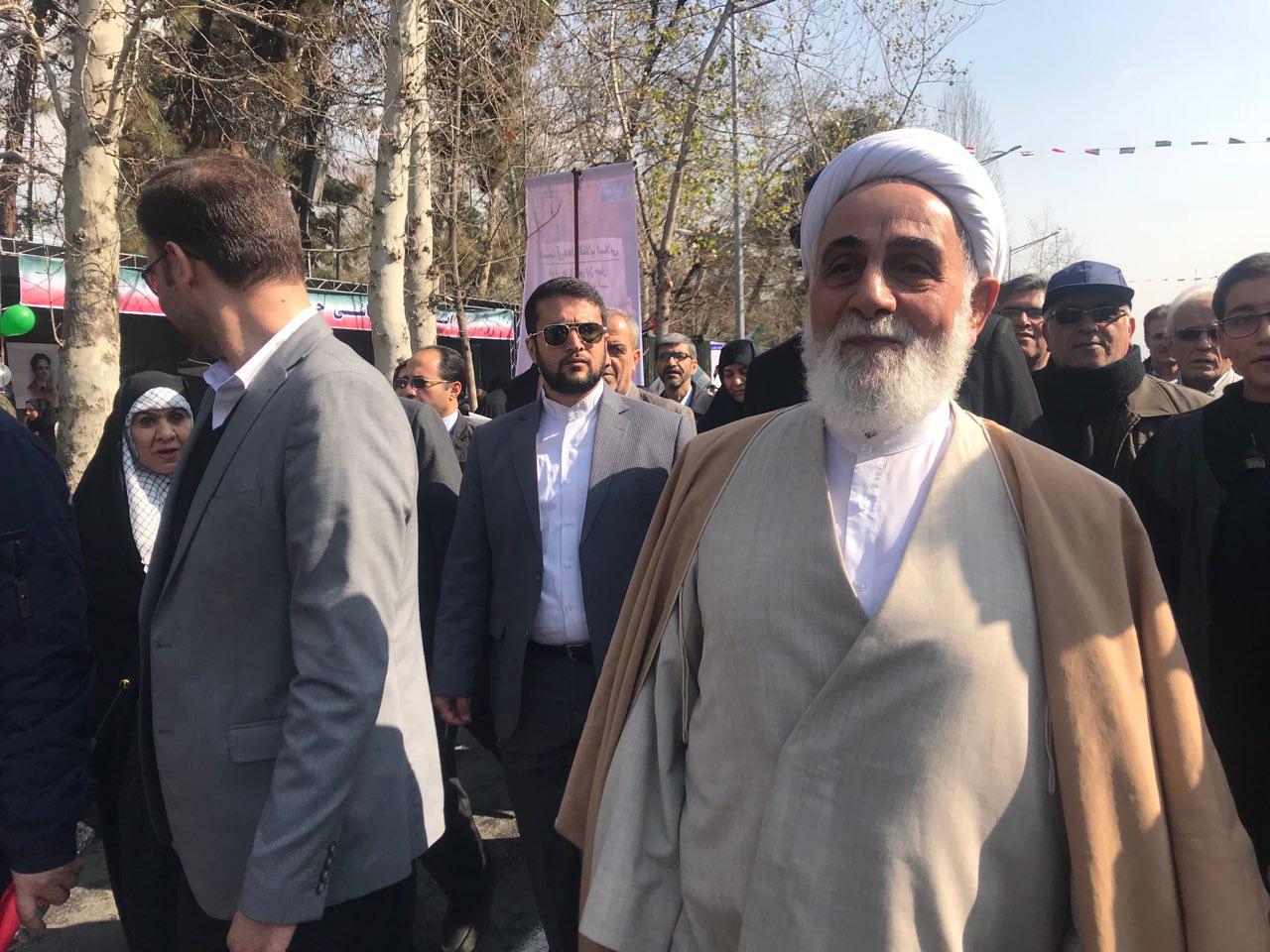 ناطق نوری در راهپیمایی 22 بهمن حضور یافت