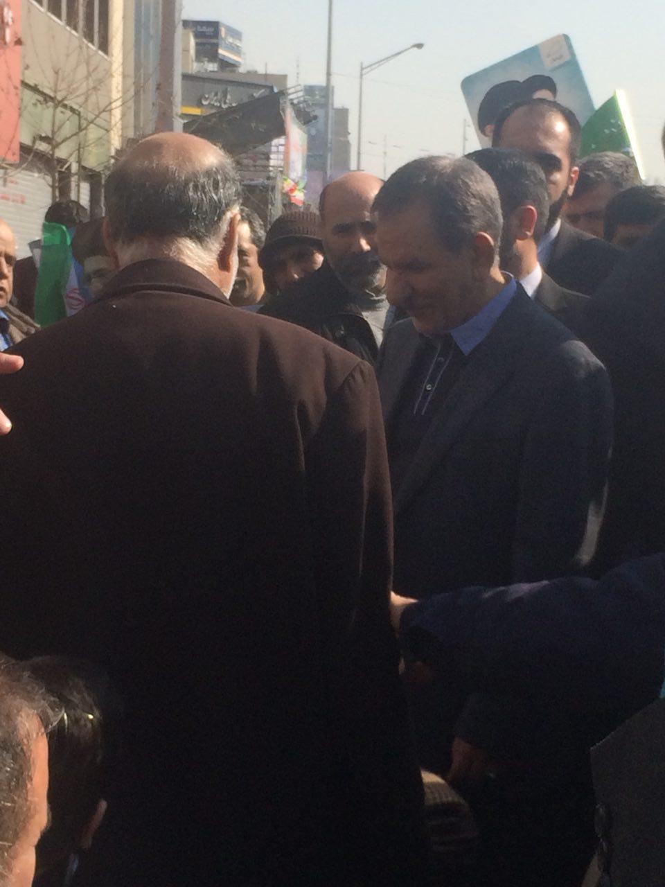 از حضور جنایتکاران دنیا در راهپیمایی تا آمدن دوقلوهای انقلابی