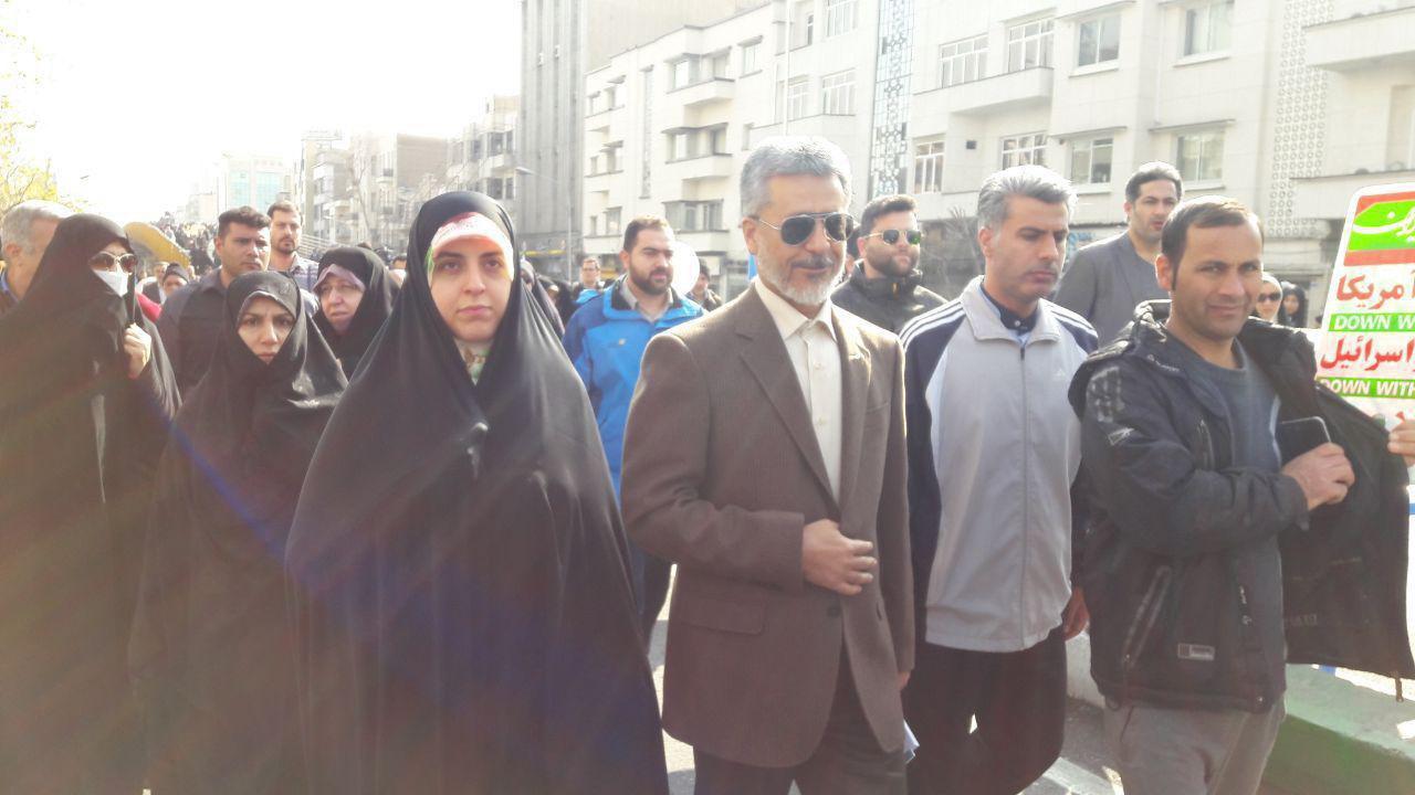 حضور معاون هماهنگ&zwnj;کننده ارتش در راهپیمایی 22 بهمن