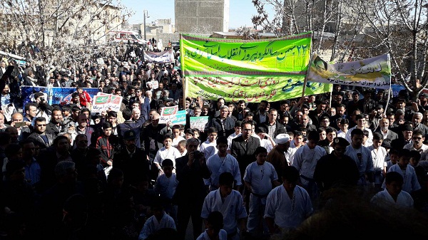 آغاز راهپیمایی پرشکوه ۲۲ بهمن ۹۶ در استان مرکزی + تصاویر