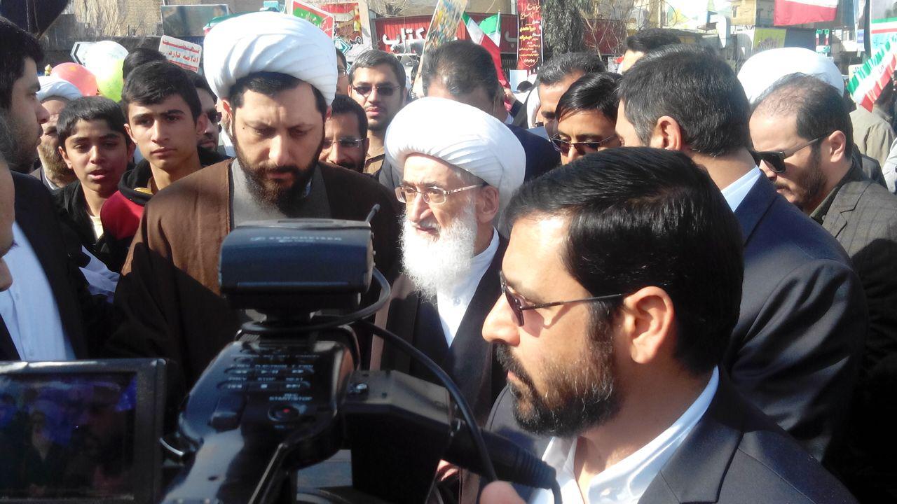 حضور مراجع عظام تقلید در راهپیمایی ۲۲ بهمن قم+تصاویر