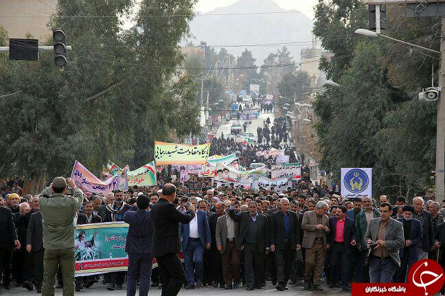 حضور کودکان و نوجوانان آبدانانی در جشن انقلاب+تصویر