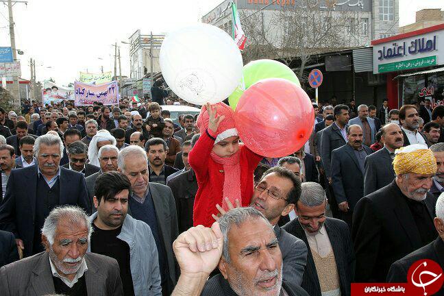 حضور کودکان و نوجوانان آبدانانی در جشن انقلاب+تصویر