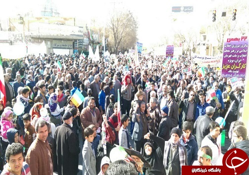 نمایشی از وحدت و همبستگی مردم یزد در فجر 96 +تصویر