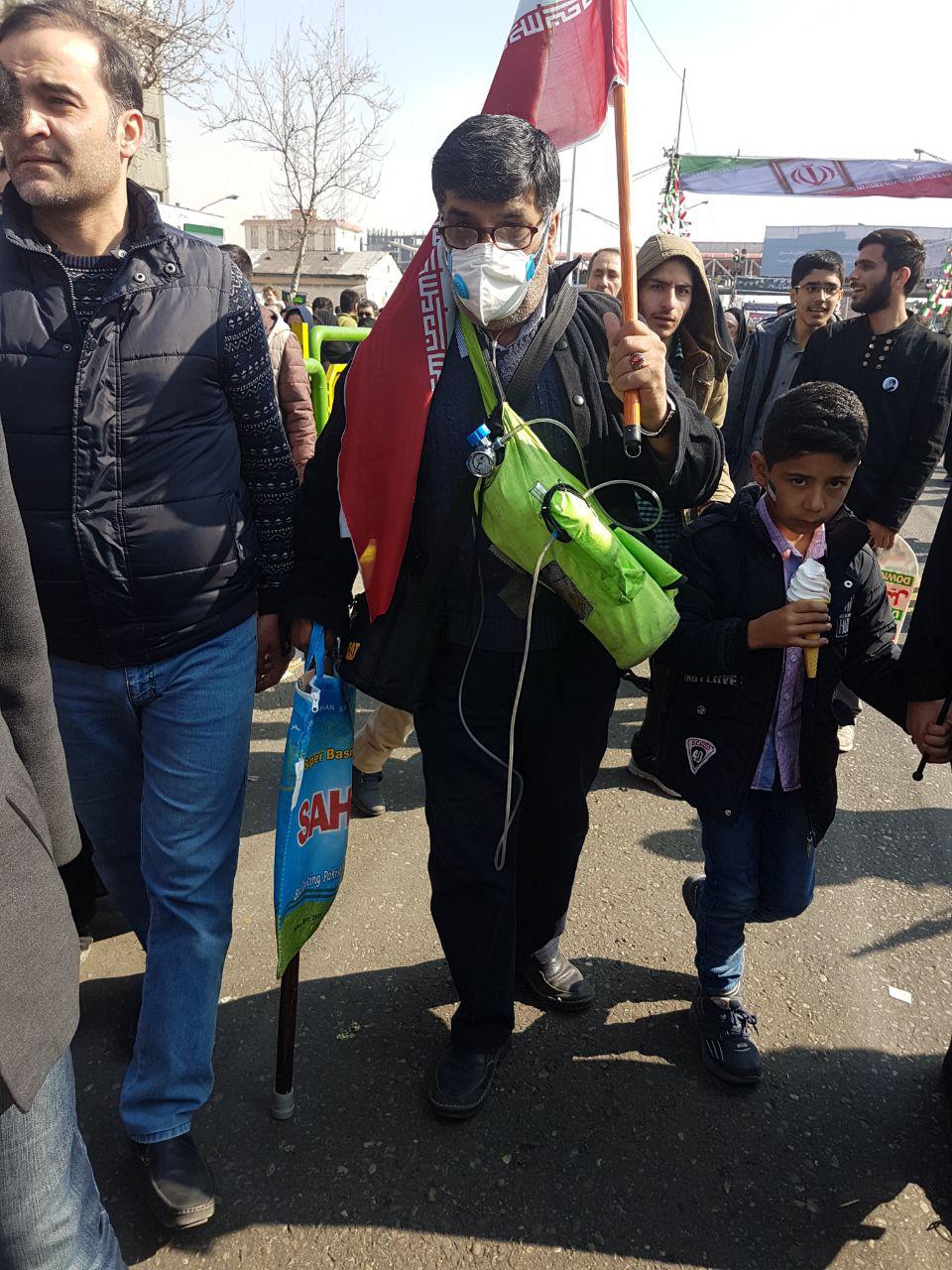 از حضور جنایتکاران دنیا در راهپیمایی تا آمدن دوقلوهای انقلابی+ فیلم و تصاویر