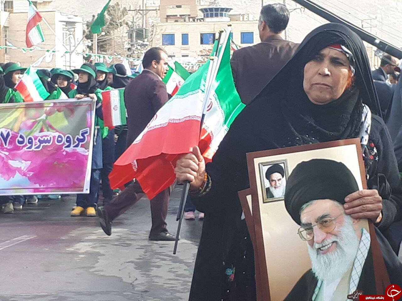 تصاویری از حواشی راهپیمایی 22 بهمن