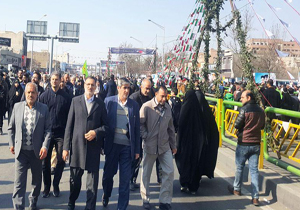 حضور رئیس سازمان حج و زیارت در راهپیمایی ۲۲ بهمن