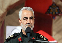 سردار سلیمانی: عماد مغنیه محور اساسی عملیات بود + فیلم