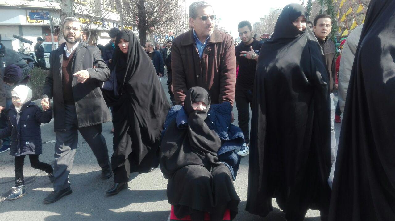 از حضور جنایتکاران دنیا در راهپیمایی تا آمدن دوقلوهای انقلابی/ مریم رجوی در سطل بازیافت زباله/دارت&zwnj;بازان انقلابی ترامپ را نشانه گرفتند+ فیلم و تصاویر