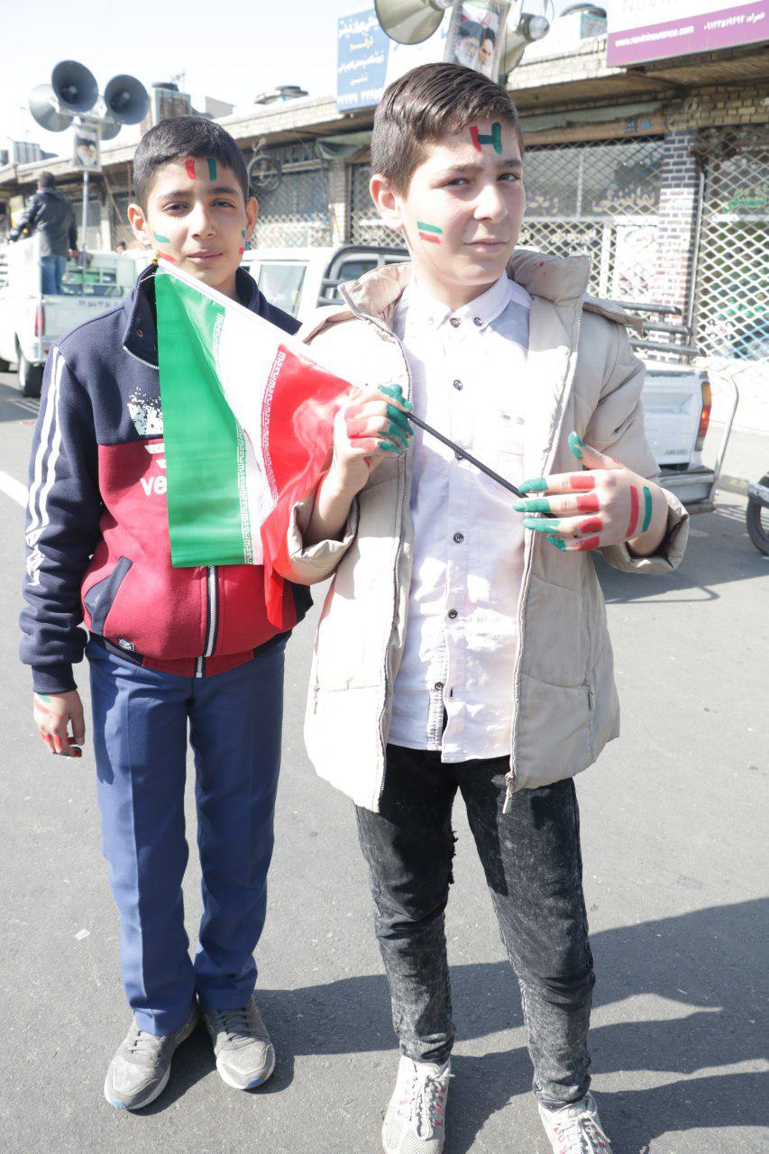 حضورگسترده و باشکوه مردم قم در جشن ۴۰ سالگی انقلاب حضورگسترده و باشکوه مردم قم در جشن ۴۰ سالگی انقلاب