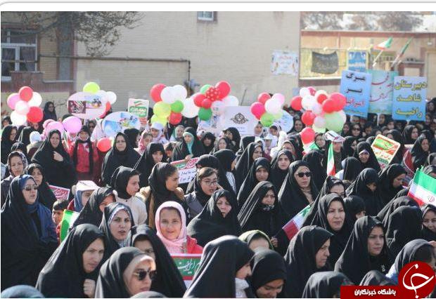 راهپیمایی باشکوه مردم میاندوآب در روز ۲۲ بهمن