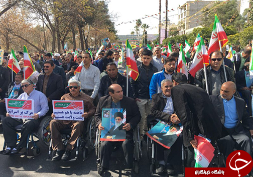 حضور ورزشکاران فارسی در راهپیمایی جشن انقلاب + تصاویر