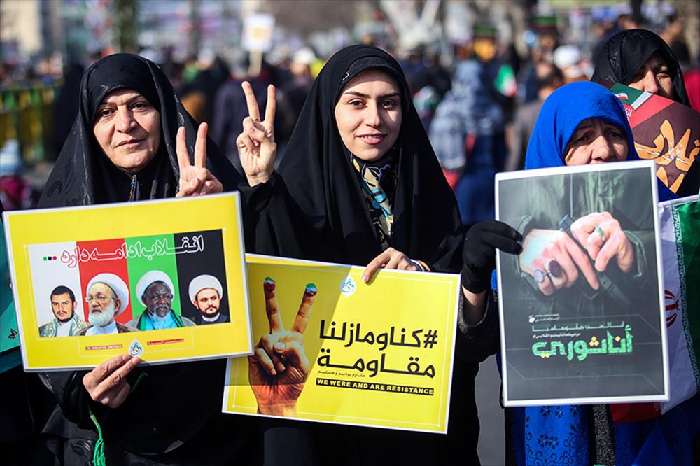 رنگ زرد مقاومت اسلامی نُجَباء در راهپیمایی 22 بهمن رنگ زرد مقاومت اسلامی نُجَباء در راهپیمایی 22 بهمن