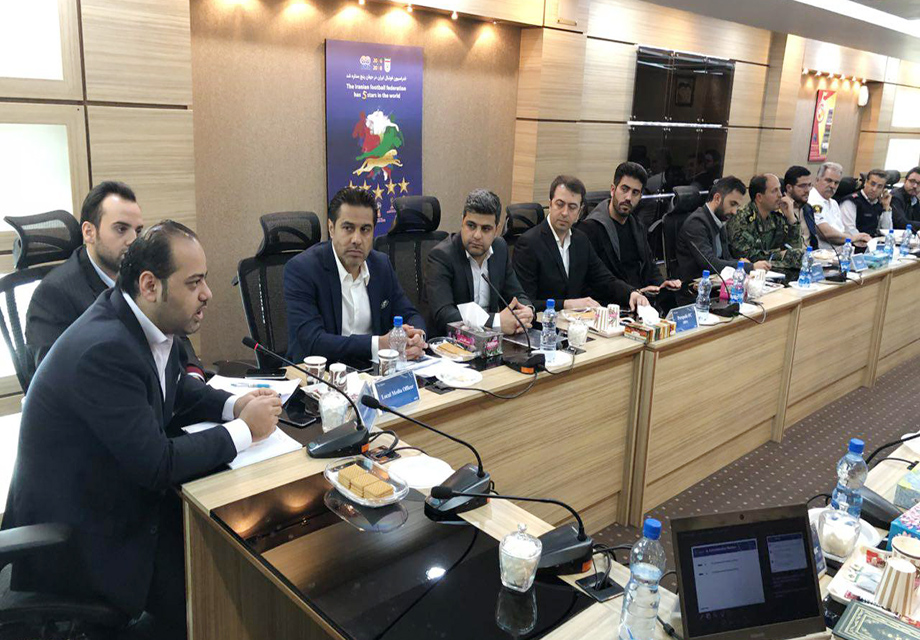 پرسپولیس قرمز، نسف ازبکستان آبی می‌پوشد