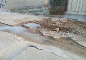 شکستگی لوله و هدررفت آب شرب در گچساران + تصاویر