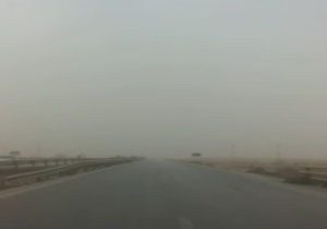 گرد و خاک آسمان اهواز را فرا گرفت + فیلم
