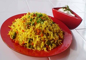 طرز تهیه پلو نخود فرنگی با گوشت