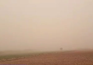 آسمان دزفول در تسخیر گرد و خاک + فیلم