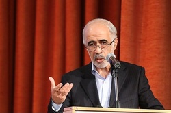تحول در ساختار قدیمی لازمه رسیدن به دانشگاه نسل سوم است