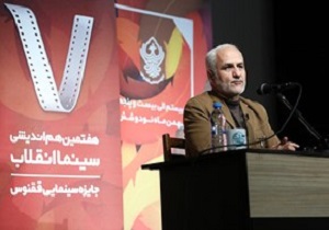 اجازه نمی‌دهند سینماگر به مافیاها نزدیک شود/ برای هیأت داوران متأسفم