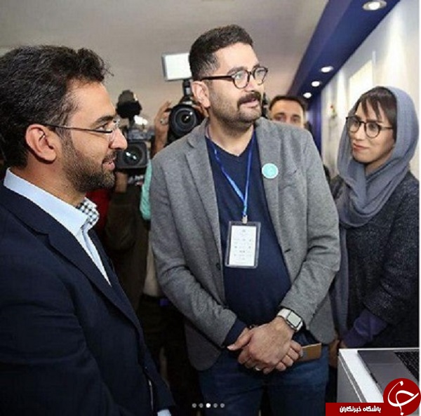 پست آذری جهرمی از حضورش در نمایشگاه وب و موبایل + عکس