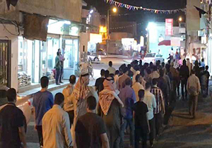 لحظات پرالتهاب حضور دانش آموزان هنگام تیراندازی در دبیرستان فلوریدا/ چانه زنی به سبک آمریکایی در بیروت/ راهپیمایی بحرینی ها علیه آل خلیفه/ تیراندازی در یک مرکز بازی&zwnj;های رایانه&zwnj;ای + فیلم