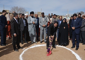 کلنگ زنی دبیرستان شش کلاسه در بروجن