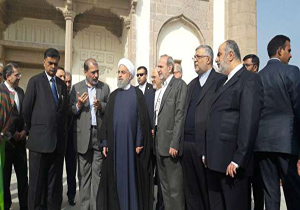 بازدید روحانی از آثار تاریخی قطب شاهیان در حیدرآباد هند