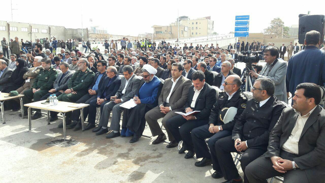 پل غیر همسطح باغ ملی کرمان بعد از گذشت ۳۰ ماه آماده شد/ افتتاح پل باغ ملی کرمان
