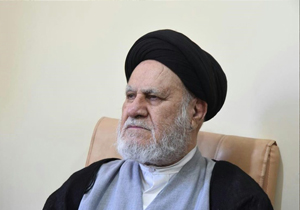 انگیزه دشمن برای ضربه زدن به انقلاب