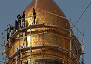 گنبد منور رضوی تنظیف می&zwnj;شود