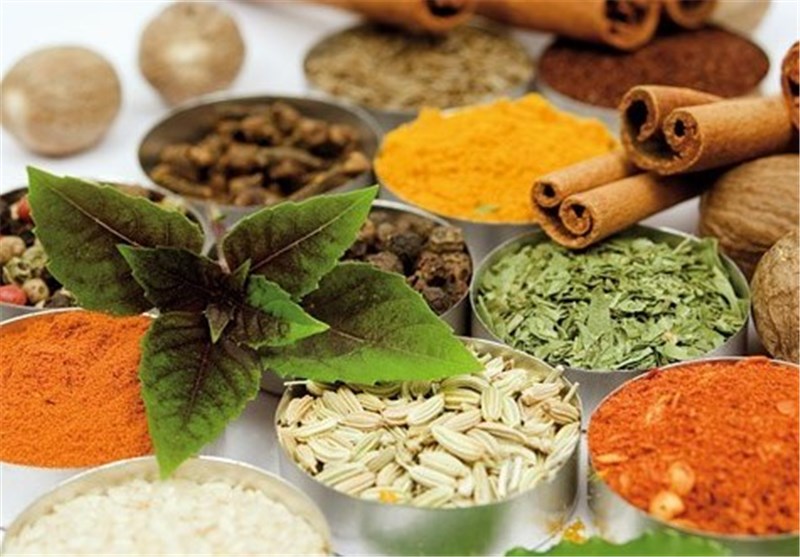 وجود ۸ هزار گونه گیاه دارویی در ایران/ حمایت وزارت بهداشت از تولید کنندگان دارو&zwnj;های گیاهی