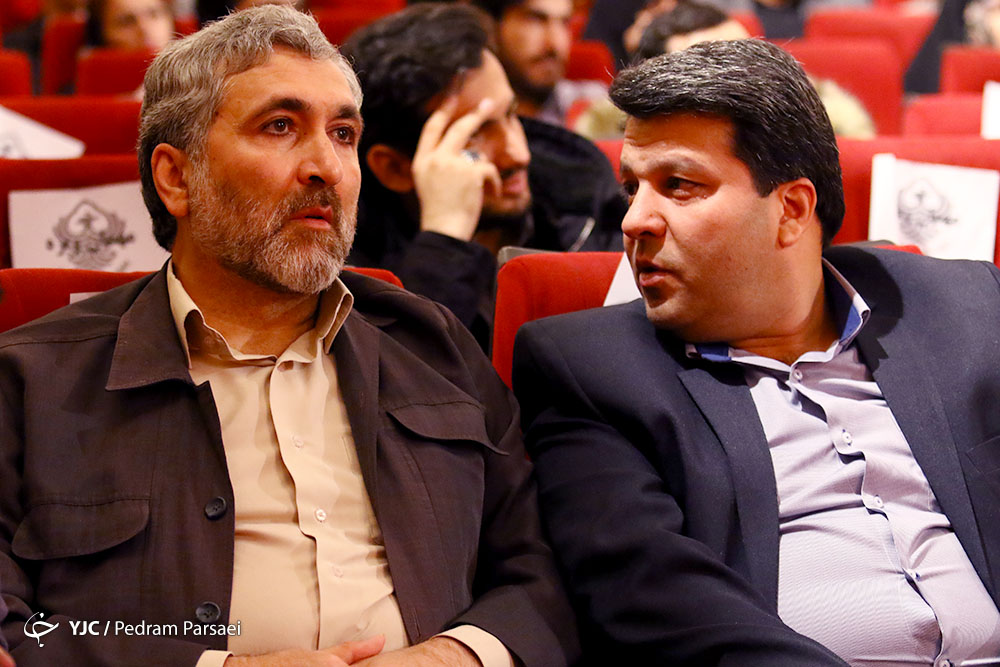 برگزیدگان هفتمین جایزه ققنوس معرفی شدند/ محمد حسنی: افتخار می&zwnj;کنیم پول تولیداتمان را از سفارتخانه&zwnj;های حامی داعش نمی&zwnj;گیریم