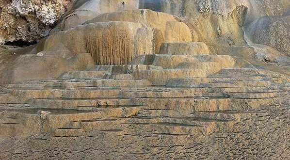 منارجنبان فقط در اصفهان نیست! + تصاویر